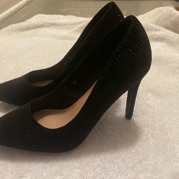 NWOT Studded Stiletto Pumps - Picture 2 of 5